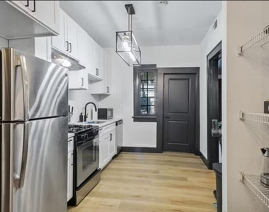 4717 Gaston Avenue - Photo Thumbnail 3