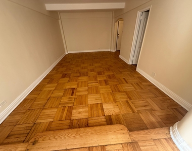 East 56th Street - Photo Thumbnail 5