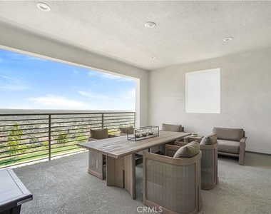 745 Alder Way - Photo Thumbnail 27