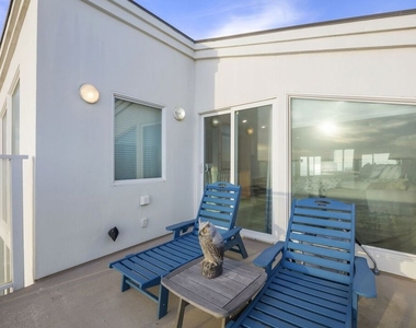 1005 Ocean Drive - Photo Thumbnail 47