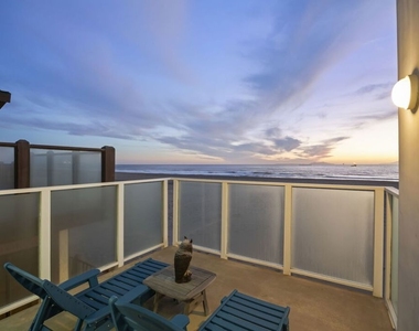 1005 Ocean Drive - Photo Thumbnail 5