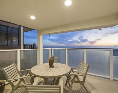 1005 Ocean Drive - Photo Thumbnail 11