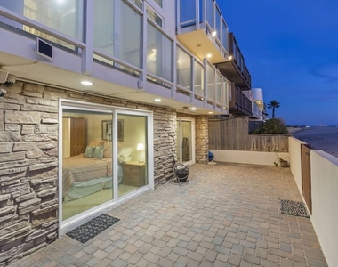 1005 Ocean Drive - Photo Thumbnail 6