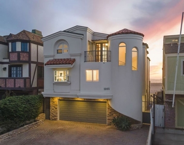 1005 Ocean Drive - Photo Thumbnail 1
