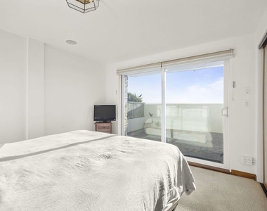 1005 Ocean Drive - Photo Thumbnail 35