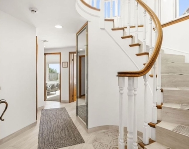 1005 Ocean Drive - Photo Thumbnail 17