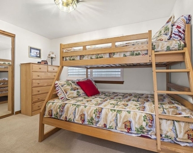 1005 Ocean Drive - Photo Thumbnail 38