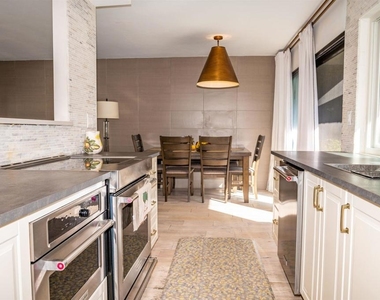 1275 River Vista Row - Photo Thumbnail 8