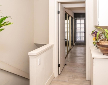 1275 River Vista Row - Photo Thumbnail 26