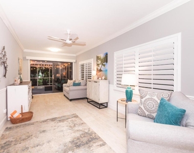 4041 Ne Breakwater Drive - Photo Thumbnail 5