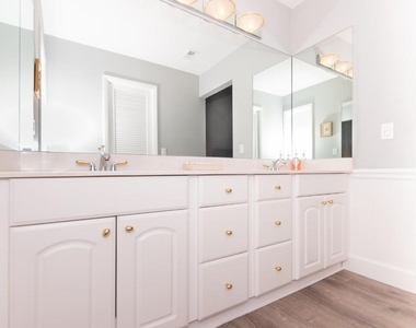 4041 Ne Breakwater Drive - Photo Thumbnail 11