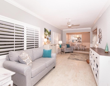 4041 Ne Breakwater Drive - Photo Thumbnail 6