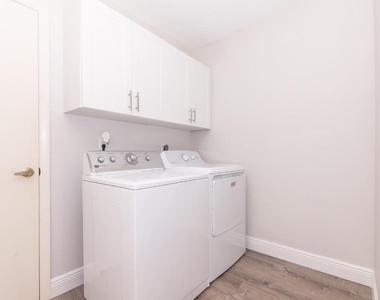4041 Ne Breakwater Drive - Photo Thumbnail 15