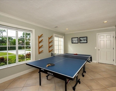 1947 Nw Palmetto Terrace - Photo Thumbnail 11