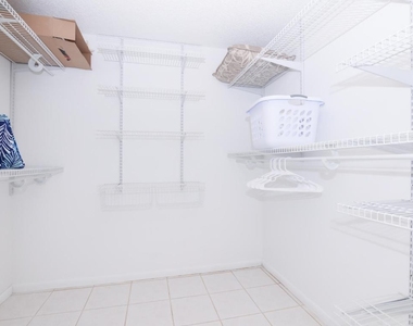3267 Ne Catamaran Terrace - Photo Thumbnail 20
