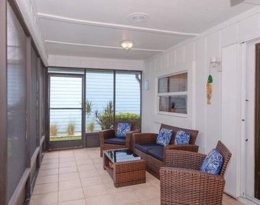 3267 Ne Catamaran Terrace - Photo Thumbnail 33