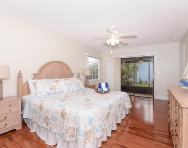 3267 Ne Catamaran Terrace - Photo Thumbnail 19