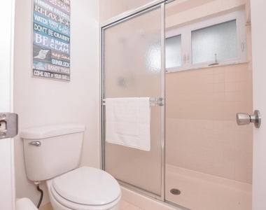 3267 Ne Catamaran Terrace - Photo Thumbnail 29