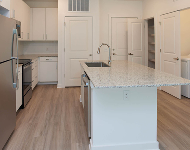 680 Hamilton Ave Se - Photo Thumbnail 6