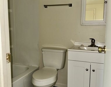 1735 E Duane Boulevard - Photo Thumbnail 3