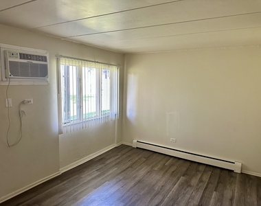 250 N Entrance Avenue - Photo Thumbnail 1