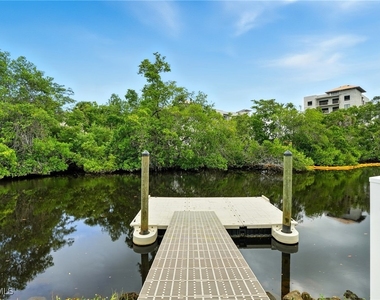 578 14th Street N - Photo Thumbnail 25