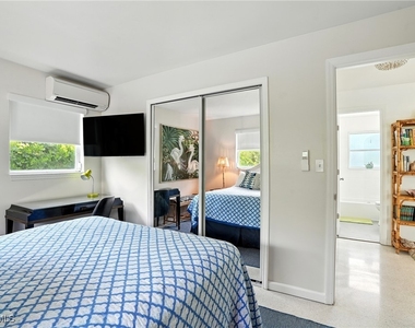 578 14th Street N - Photo Thumbnail 15