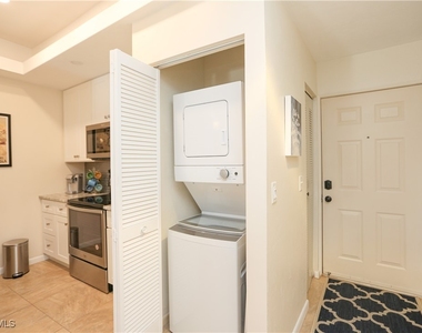 3611 Wild Pines Drive - Photo Thumbnail 5