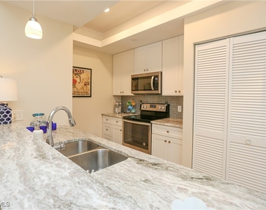 3611 Wild Pines Drive - Photo Thumbnail 7