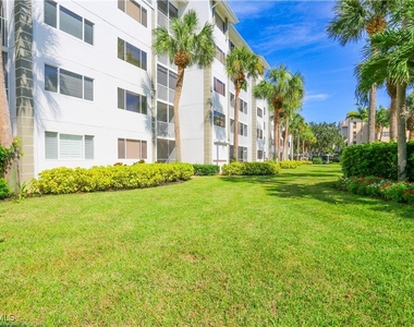 360 Horse Creek Drive - Photo Thumbnail 9