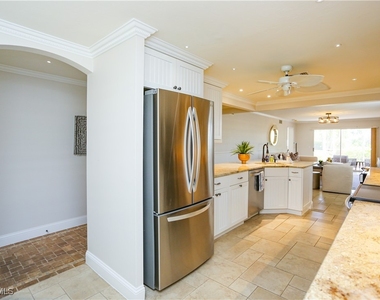 360 Horse Creek Drive - Photo Thumbnail 32