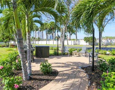 360 Horse Creek Drive - Photo Thumbnail 4