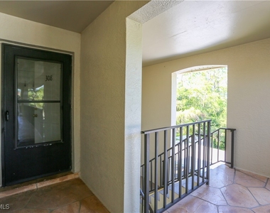 5733 Deauville Circle - Photo Thumbnail 4