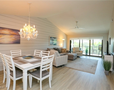 5733 Deauville Circle - Photo Thumbnail 14