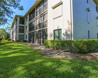 5733 Deauville Circle - Photo Thumbnail 2