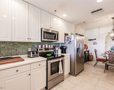 3910 Deer Crossing Court - Photo Thumbnail 16
