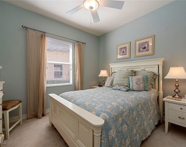 7812 Valencia Court - Photo Thumbnail 6