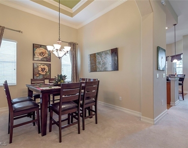 7812 Valencia Court - Photo Thumbnail 3