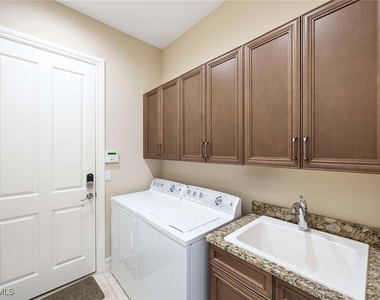 6255 Brunello Lane - Photo Thumbnail 21