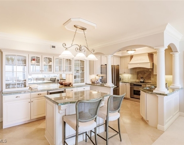 2885 Gulf Shore Boulevard N - Photo Thumbnail 7