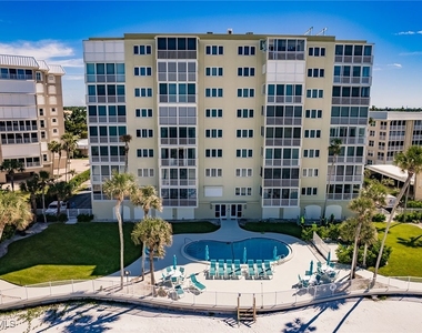 2885 Gulf Shore Boulevard N - Photo Thumbnail 32