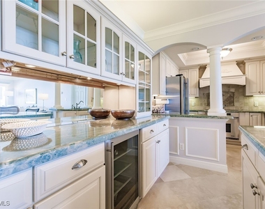 2885 Gulf Shore Boulevard N - Photo Thumbnail 10