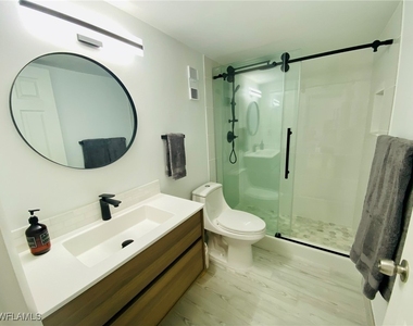 601 Seaview Court - Photo Thumbnail 9