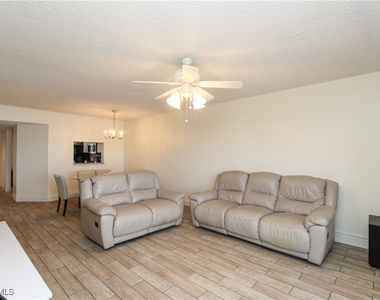 7794 Emerald Circle - Photo Thumbnail 19