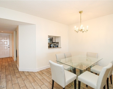 7794 Emerald Circle - Photo Thumbnail 15