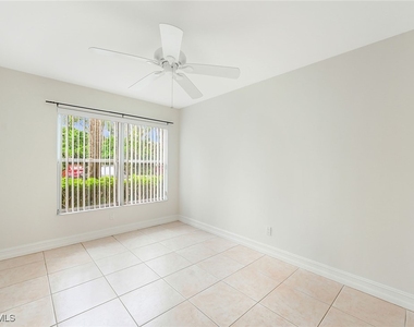 1933 Courtyard Way - Photo Thumbnail 13
