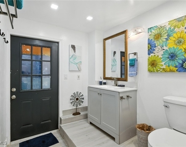 936 Panther Creek Lane - Photo Thumbnail 6