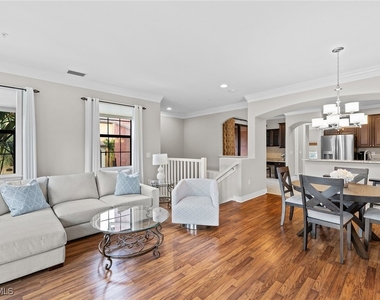 9066 Albion Lane N - Photo Thumbnail 15
