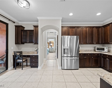 9066 Albion Lane N - Photo Thumbnail 6