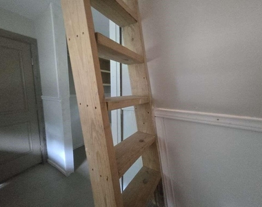 667 Miller Drive - Photo Thumbnail 3